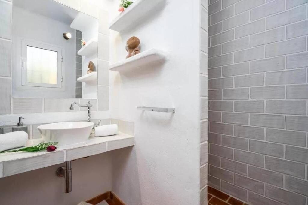 4 Persoons Bungalow Met Gemeenschappelijk Zwembad Teulada Exteriér fotografie